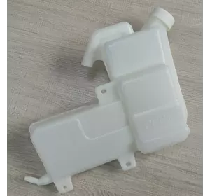 Бачок розширювальний ISUZU NQR71/NQR75 NLR85/NKR55 Ісузу, Богдан А091/А092/093 Атаман Бачок розширювальний ISUZU NQR71/NQR75 NLR85/NKR55 Ісузу, Богдан А091/А092/093 Атаман